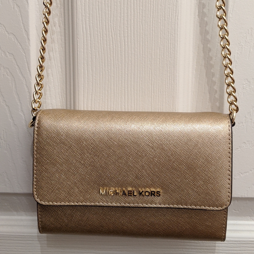 NWOT Michael Kors Gold Leather Clutch Wallet Purse